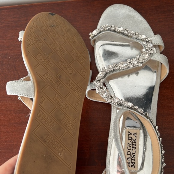 BADGLEY MISCHKA Silver Sandal - Picture 7 of 7